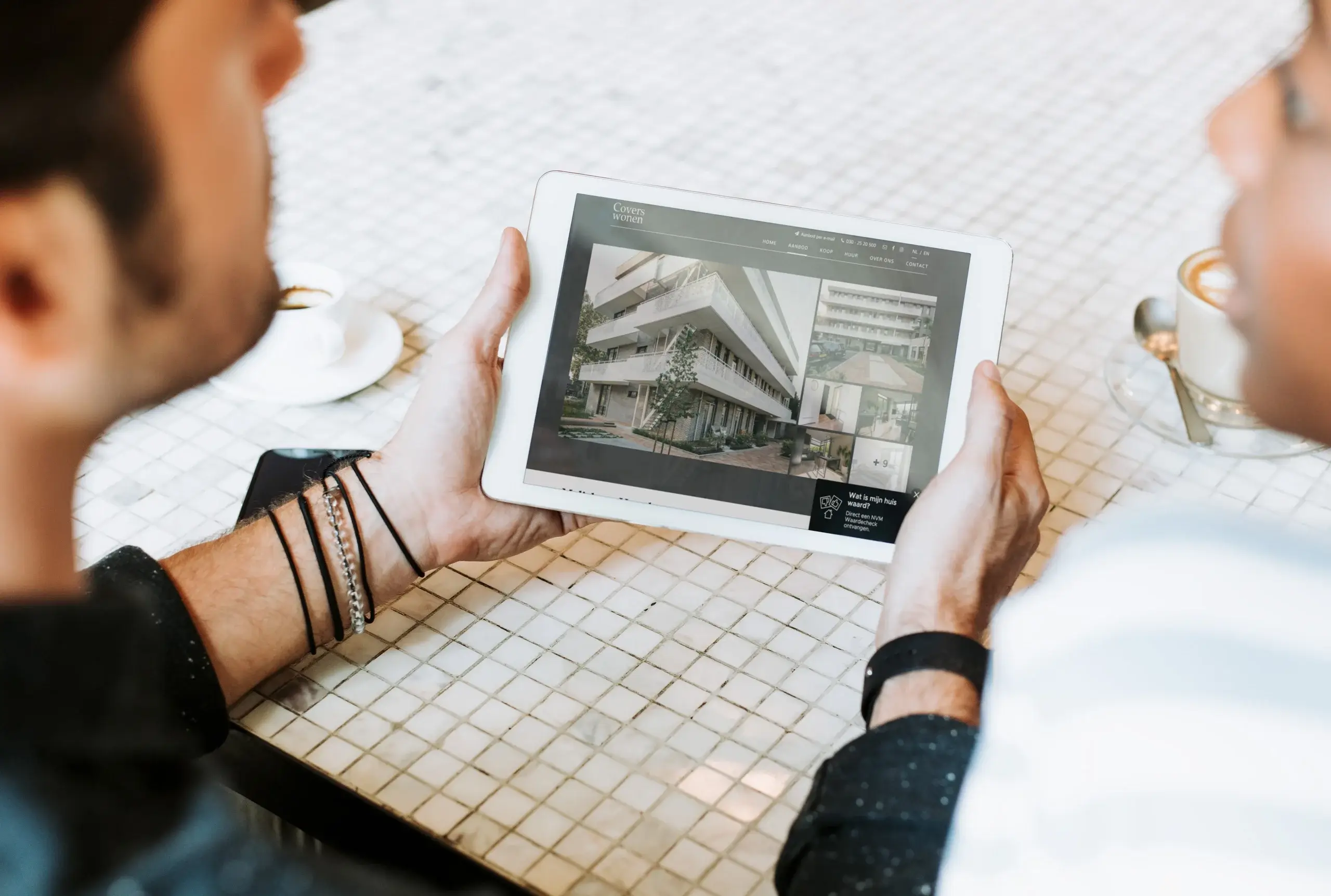 Website op maat laten maken - Covers Wonen on ipad